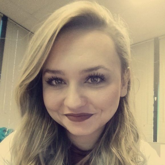 Meet your Posher, Kristen - Picture 1 of 1